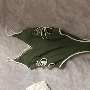 One piece bathing suit, never worn w/ tags on